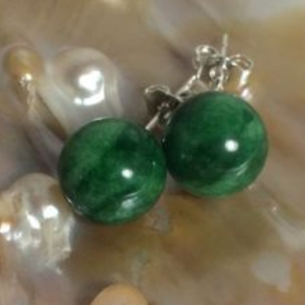Green Jadeite Jade Gemstone 925 Sterling Silver Stud  SG-0007